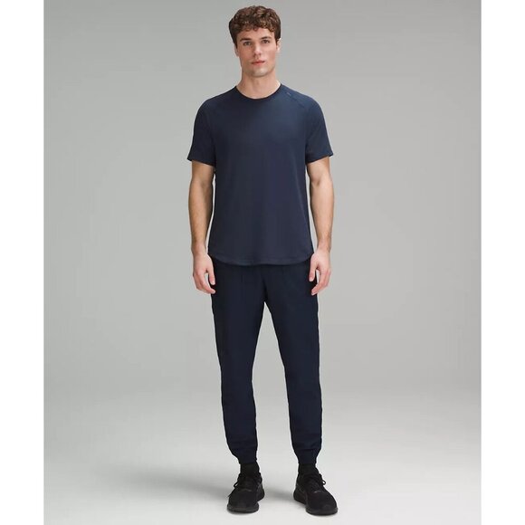 License to Train Short-Sleeve Shirt - True Navy - Picture 3 of 4